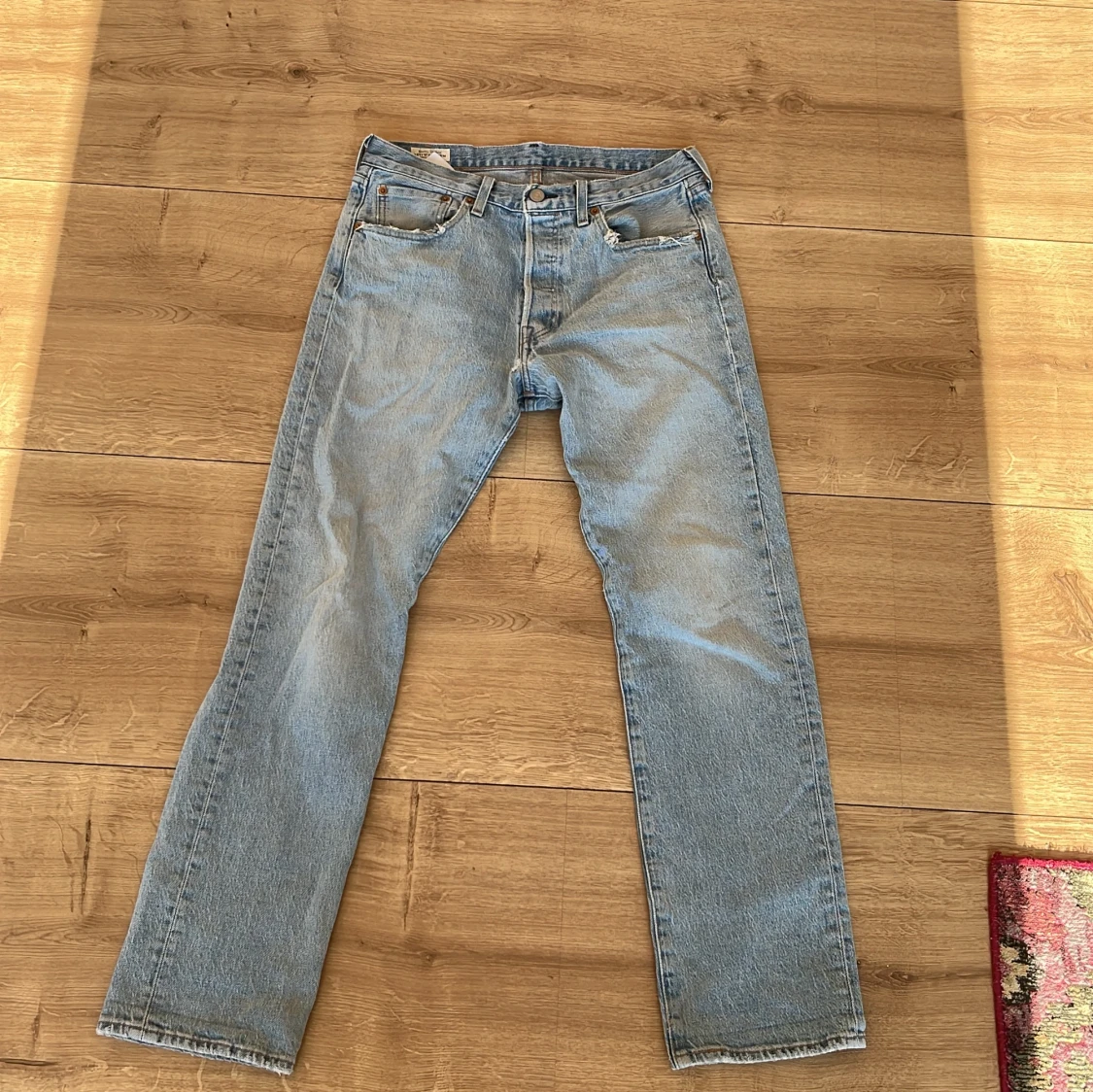 Levis 501 jeans