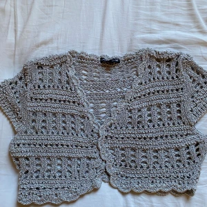 Bolero kofta - En bolerokofta från Store Twenty One som aldrig använts 