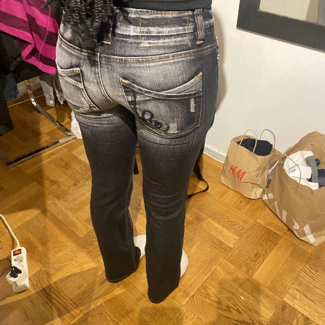LÅGMIDJADE JEANS