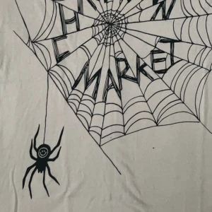 Fet chinatown market spidertee 🕷️  - Bra skick, typ aldrig använt