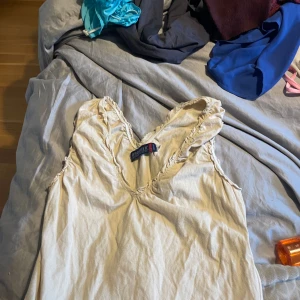 Jätte fin tröja  - En jättefin tröja sitter lite löst på mig som brukar ha S/xs