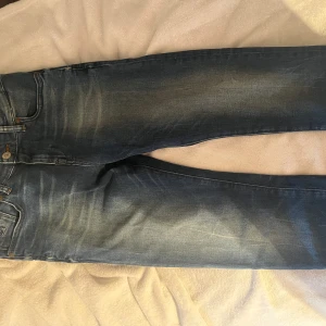 Scotch&soda jeans - Jag säljer mina jeans som är för små för mig, aldrig använda. Skick=10/10. Skriv till mig om ni vill se hur de sitter på