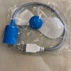 Flexibel USB Mini Fläkt  - Mjuk bladare Fläkt di 10.50cm Totalt längd 30.00 cm Helt ny  69kr/st 