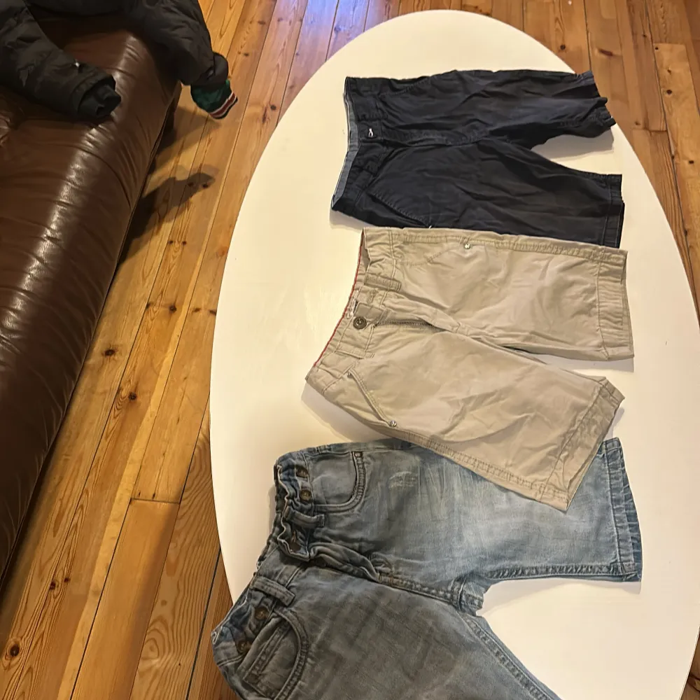 Använd skick men fortfarande fräscha. Säljer alla tillsammans för 200. Det är 6 st.. Shorts.