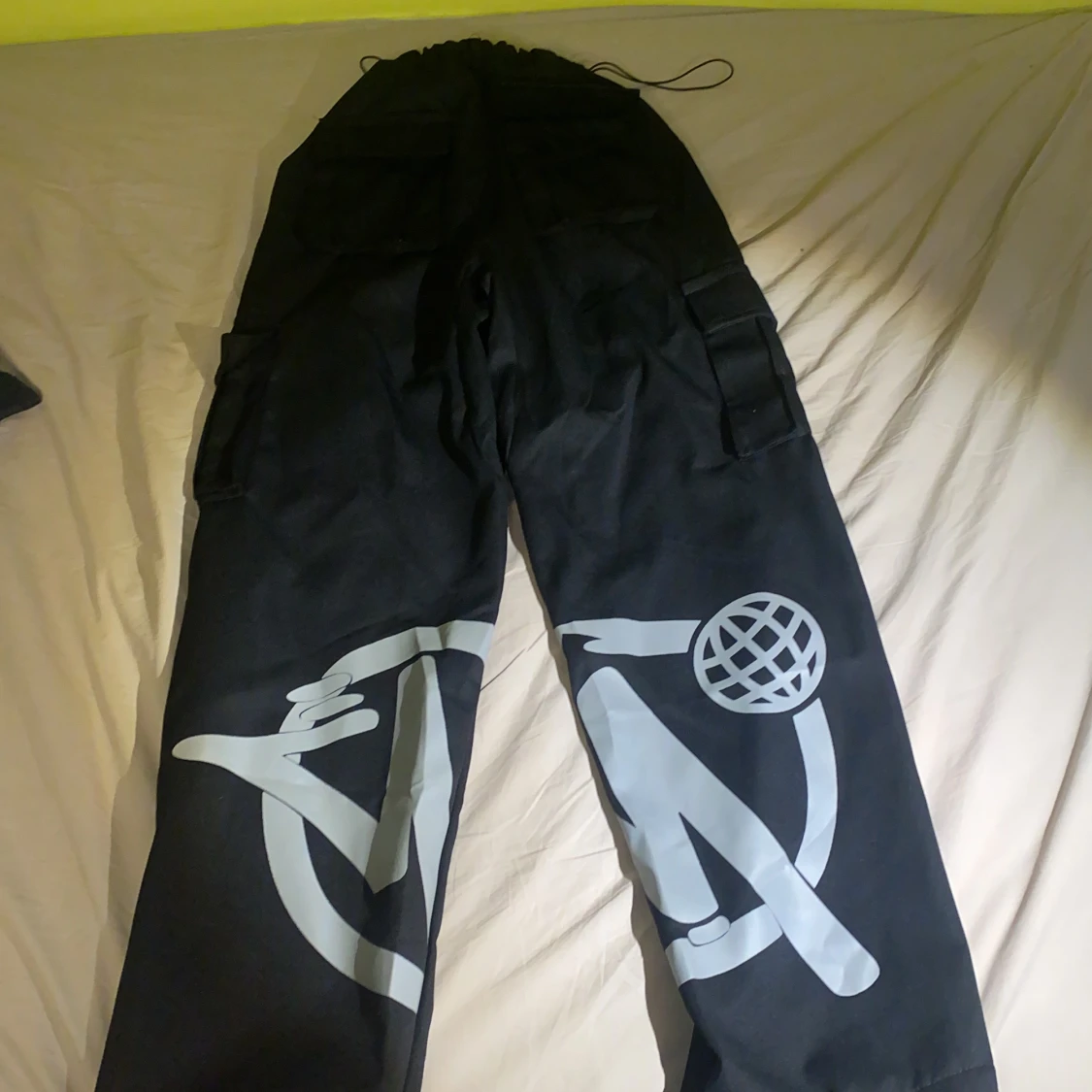 Minus two cargos - 90