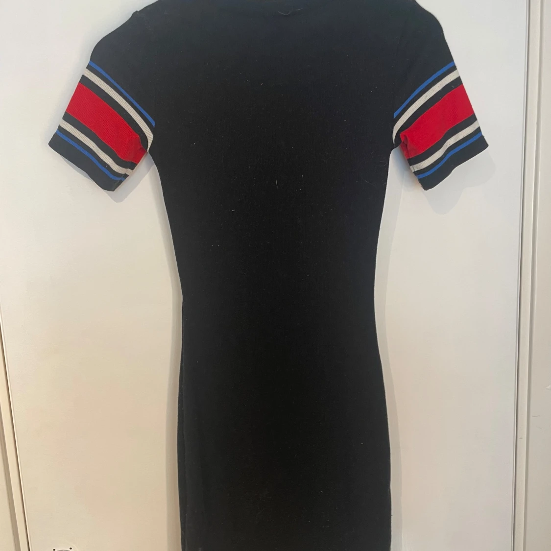 Klänning från h&m som gör en snatched - 90