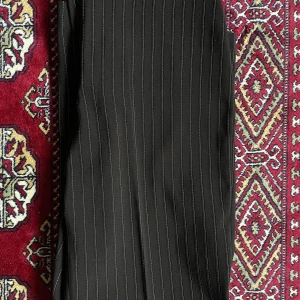 Vintage Kritstrecksrandiga Kostymbyxa - Superfina, tyvärr för småa för mig