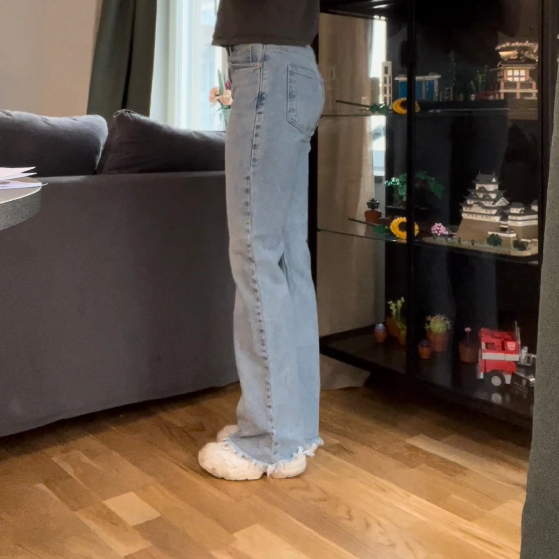 Midwaisted ljusblå Jeans - 4