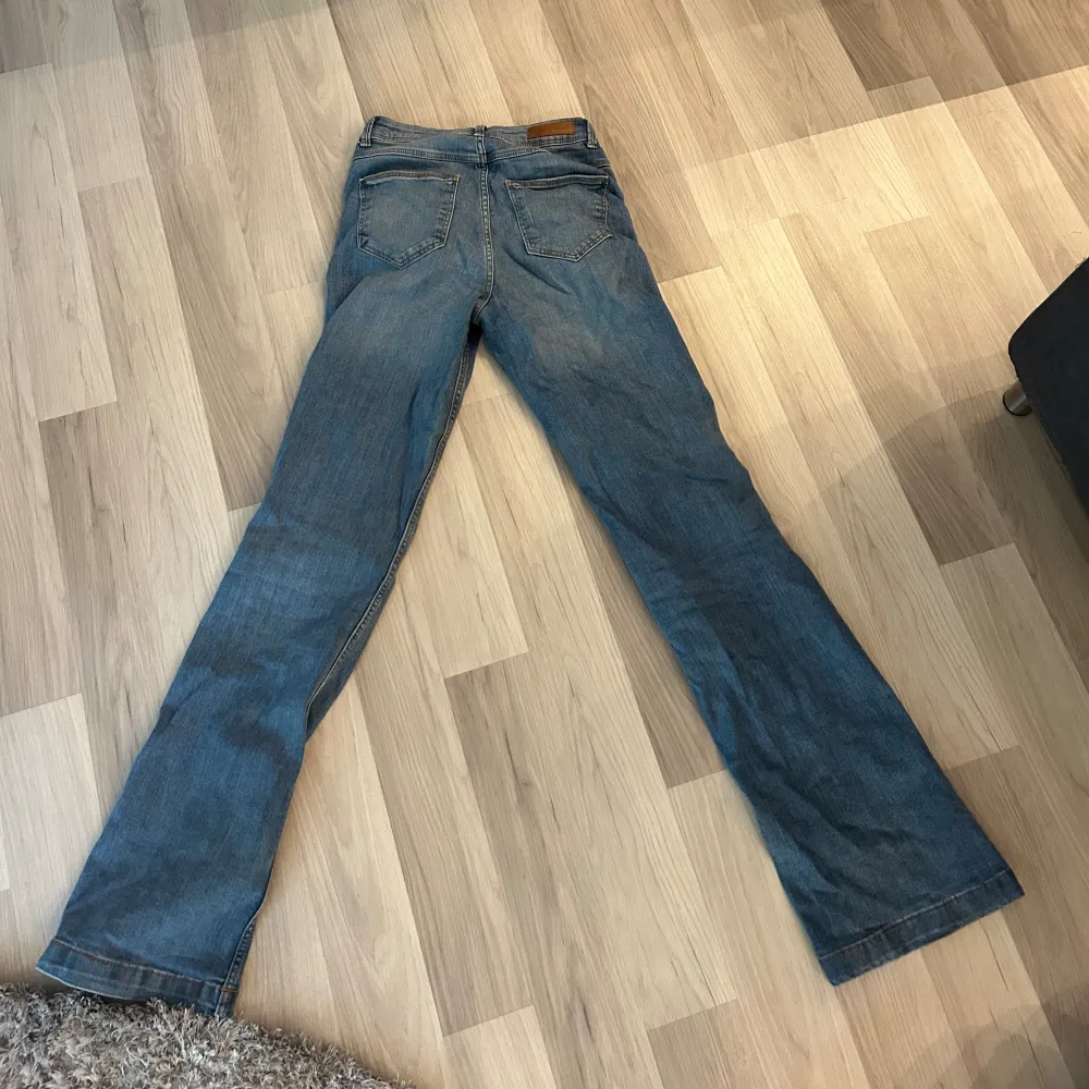 Bootcut jeans ifrån only,. Jeans & Byxor.