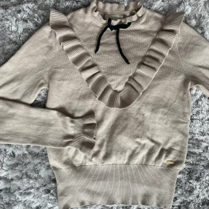 Tröja  - I fint skick.