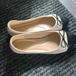 Ballerina skor  - Söta ballerina skor som är använda fåtal gånger!
