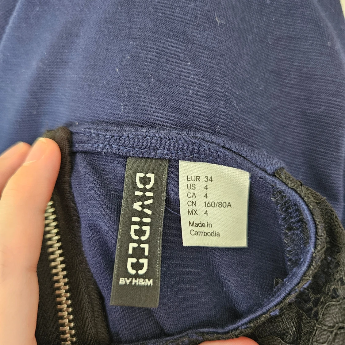 Mörkblå klänning från H&M Divided - 91