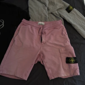 Stone island shorts - Bra skick 
