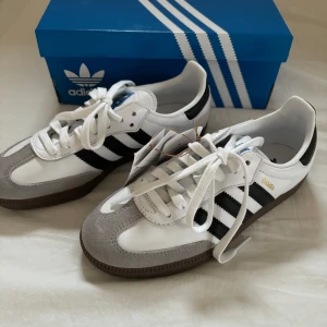 Adidas Samba  - Säljer mina helt nya och oanvända skor från Adidas i modellen ”Samba” i storlek 36 2/3. 