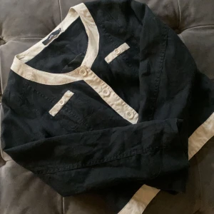 En fin topp - En fin topp ifrån estelle , storlek S och kostar 70kr + frakt 