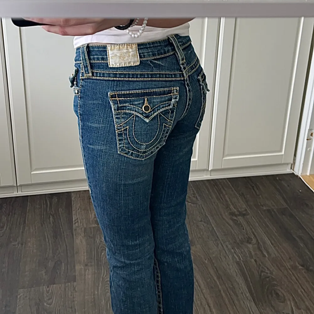 True religion jeans Storlek 29, skulle säga att de sitter som en 36 💕bra skick. Jeans & Byxor.