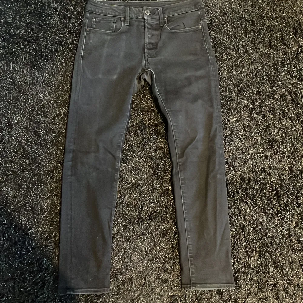 G star raw jeans i helt okej skick, modellen 3301 slim storlek 30. Jeans & Byxor.
