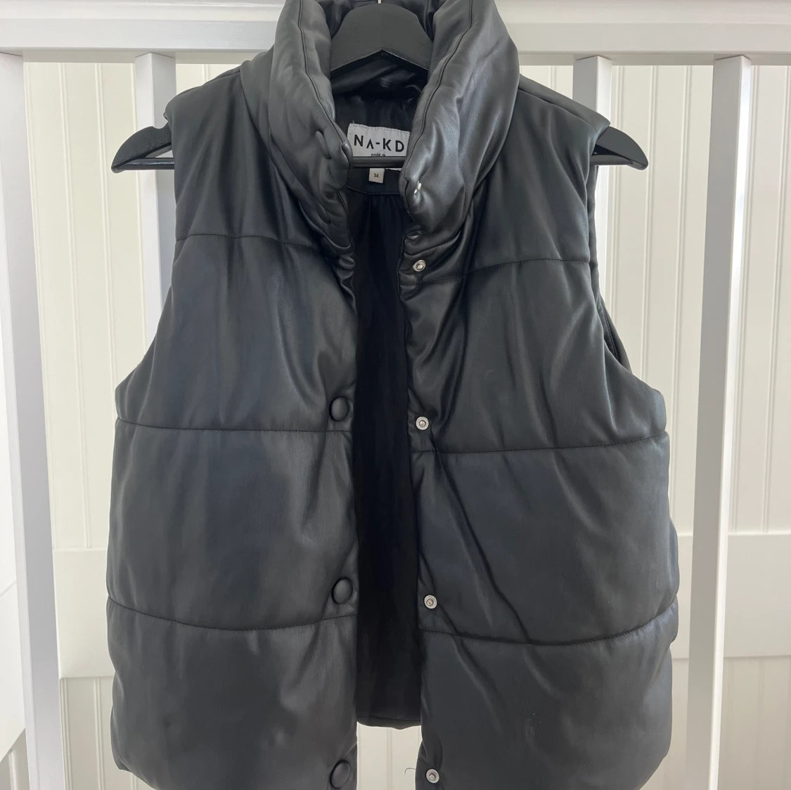 Svart väst från NA-KD - 91
