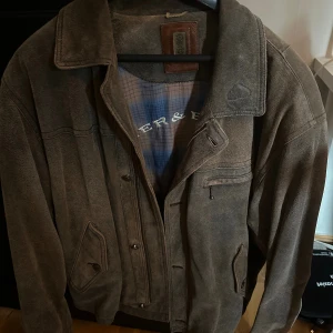 mockajacka - vintage mockajacka i gott skick.✨storlek XL🤍använd gärna köp nu⭐️pris går att diskuteras