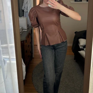 Brun skinntopp - Fint skick