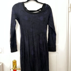 Klänning  - Använder ej, några år gammal 