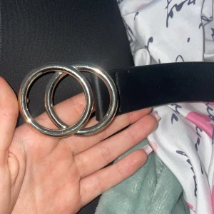 Bälte  - En bältet som använd mins två gånger har ingen stolen 