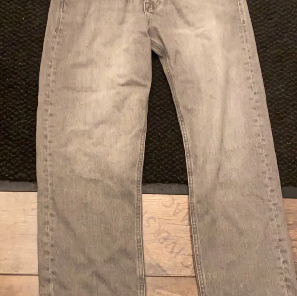 Jack and Jones jeans helt oanvända. Present som inte används, nya kostar 599. Jeans & Byxor.