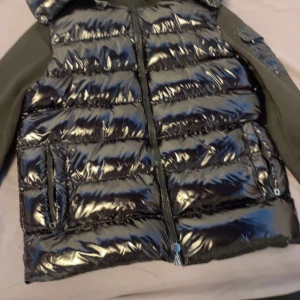 Monclear cardigan  - Aldrig använd. 