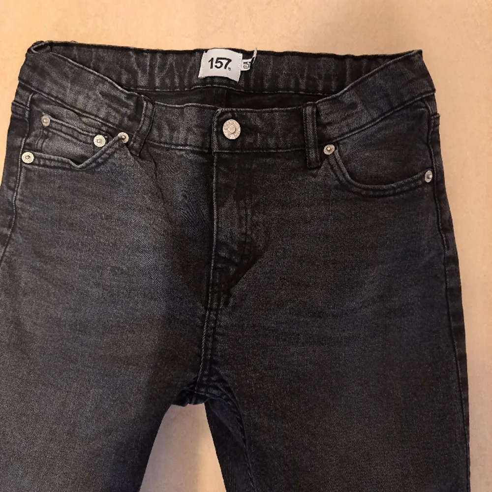 Svarta jeans från lager 157.. Jeans & Byxor.