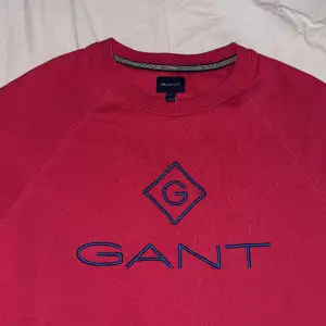 Oanvänd sweatshirt från Gant i storlek L