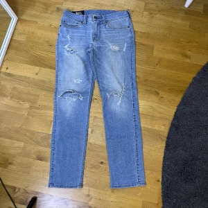 Jeans från hollister  - Jeans från hollister storlek 29/30 fint skick!