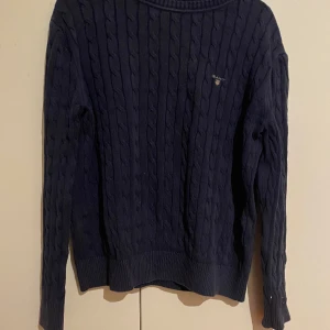 Tröja från gant - Supersnygg tröja från gant som är toppen på vintern eller hösten i jättebra skick