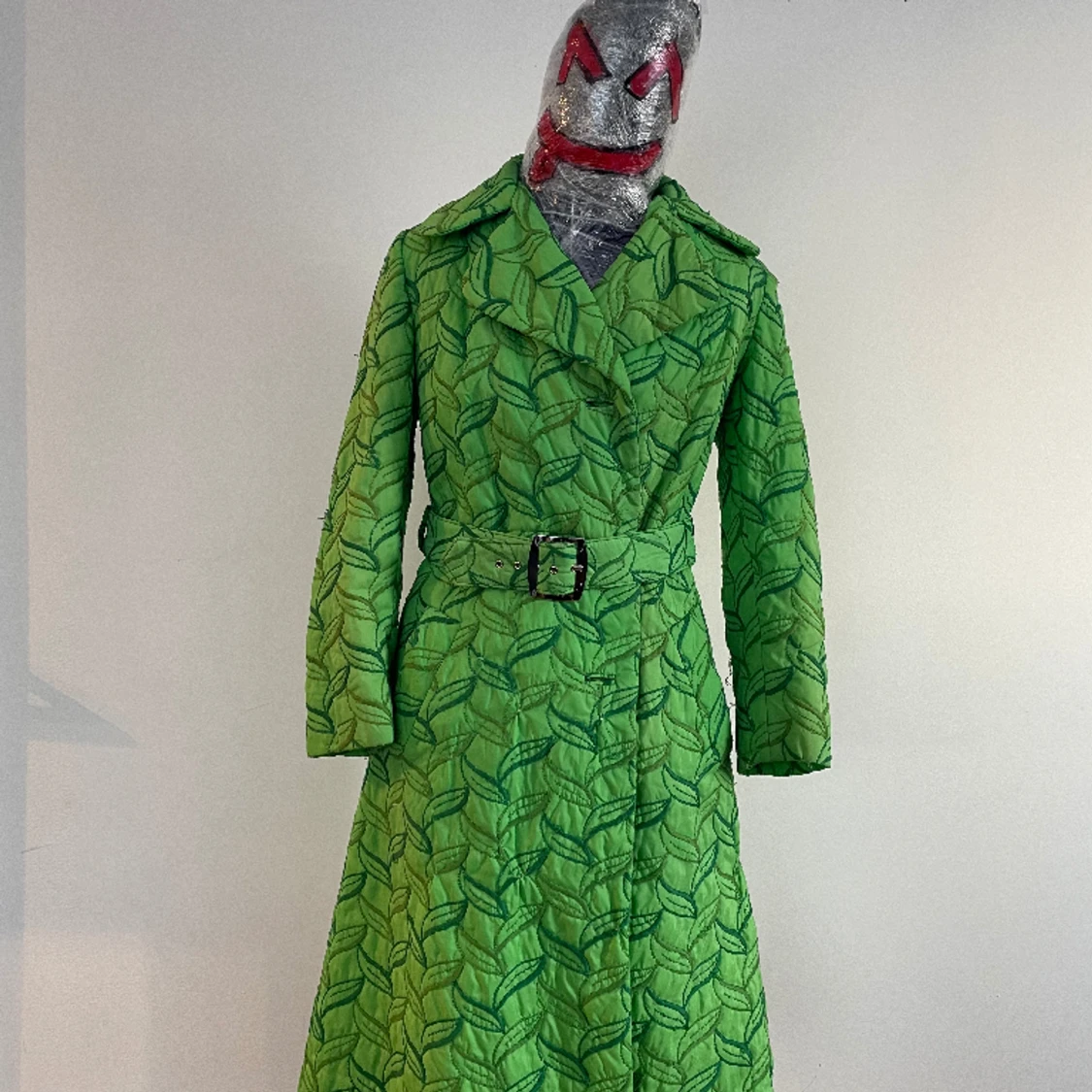 Khatpouf Collected Vintage retro Nicole Kidman coat  - 90