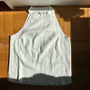 Ass snygg topp - Jätte fin topp för sommaren, har aldrig använt vilket ledde till att jag säljer den