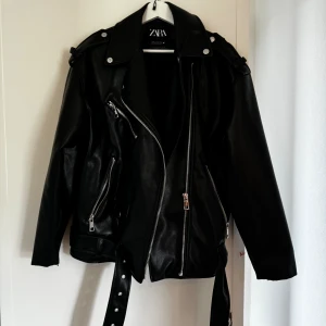 skinnjacka - använd några gånger