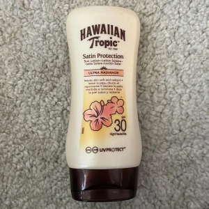 hawaiian tropic solkräm - hawaiian tropic satin protection spf 30🌞helt ny aldrig öppnad/testad