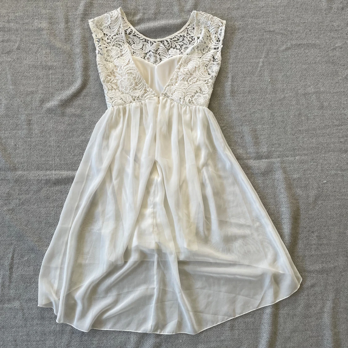 Vit bröllopsklänning XS  - 90