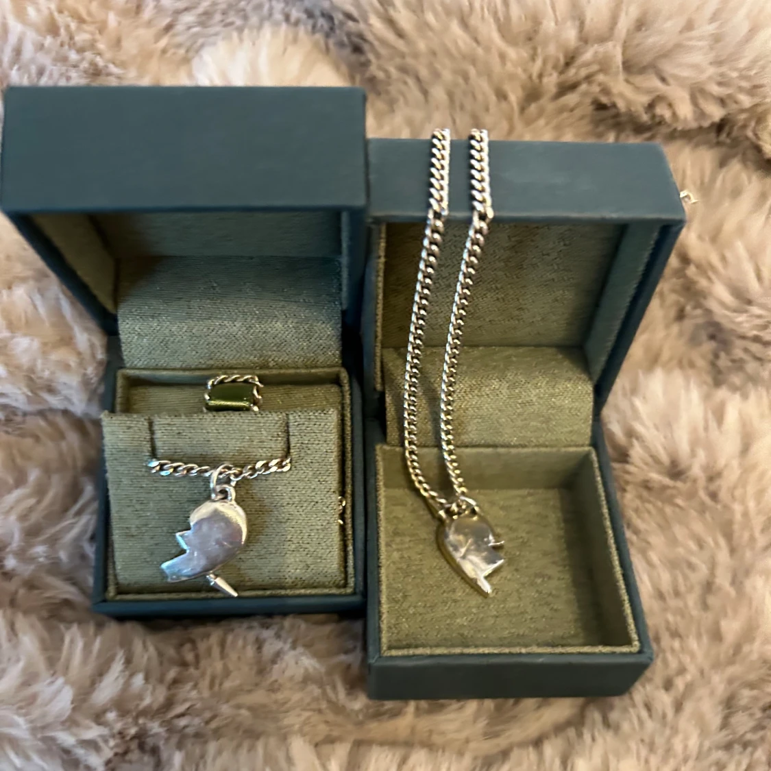 Maria Nilsdotter Halsband (you and me necklace)  - 90