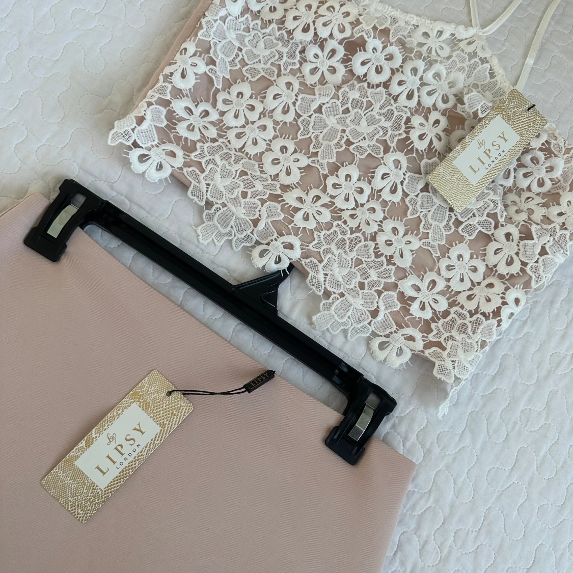 Helt nytt Set - från Lipsy London (två delar- skjol & överdel)  - 91