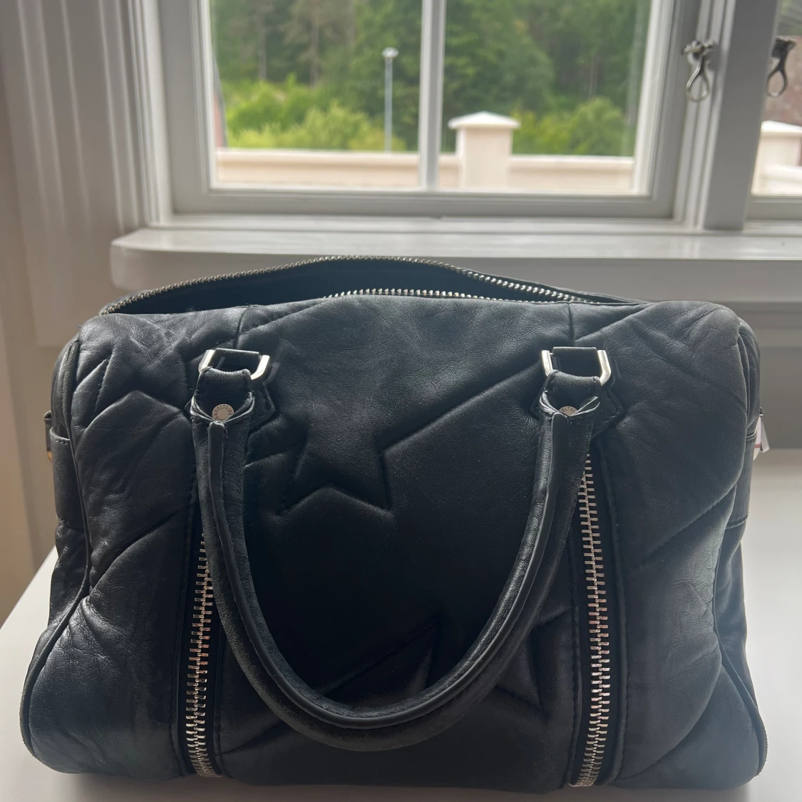 Zadig & Voltaire handväska medium - 91
