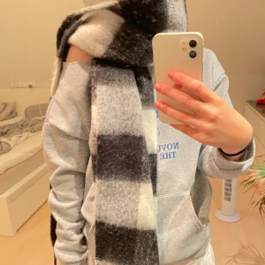 Tjock halsduk - Aldrig använd supertjock mysig halsduk. 