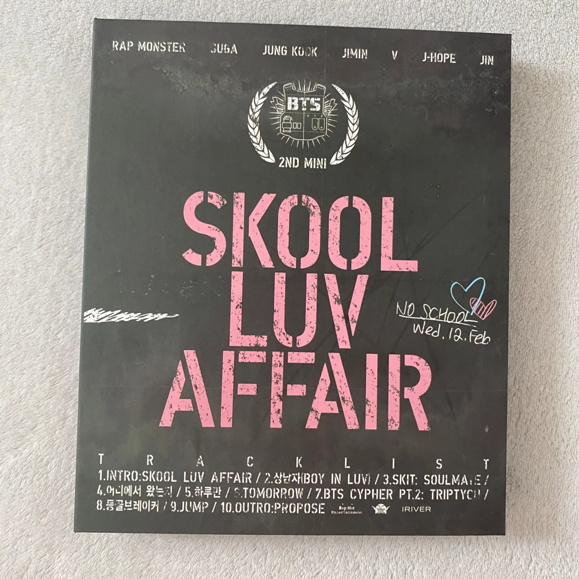 BTS - SKOOL LUV AFFAIR