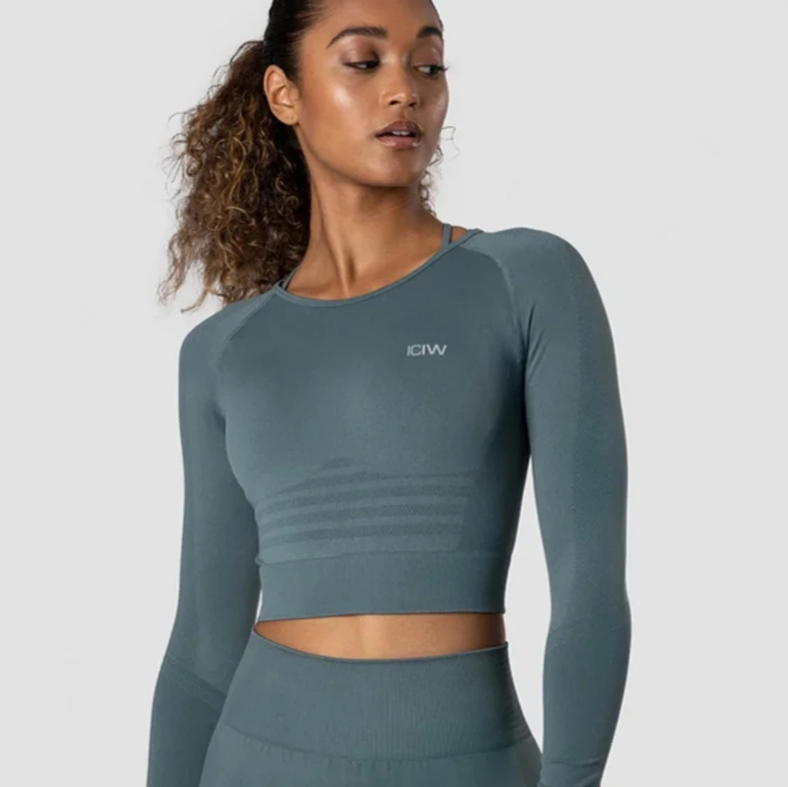 Croppad träningströja