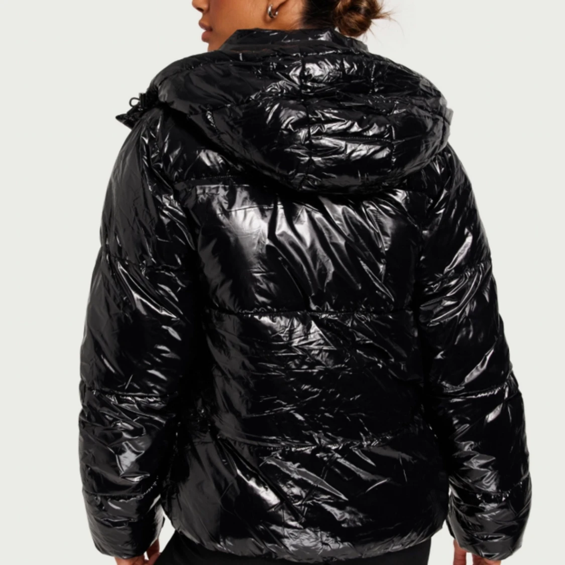 Glansig puffar jacka - 90