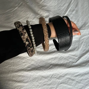 Diadem  - Skriv privat för mer bilder! 50kr styck!  