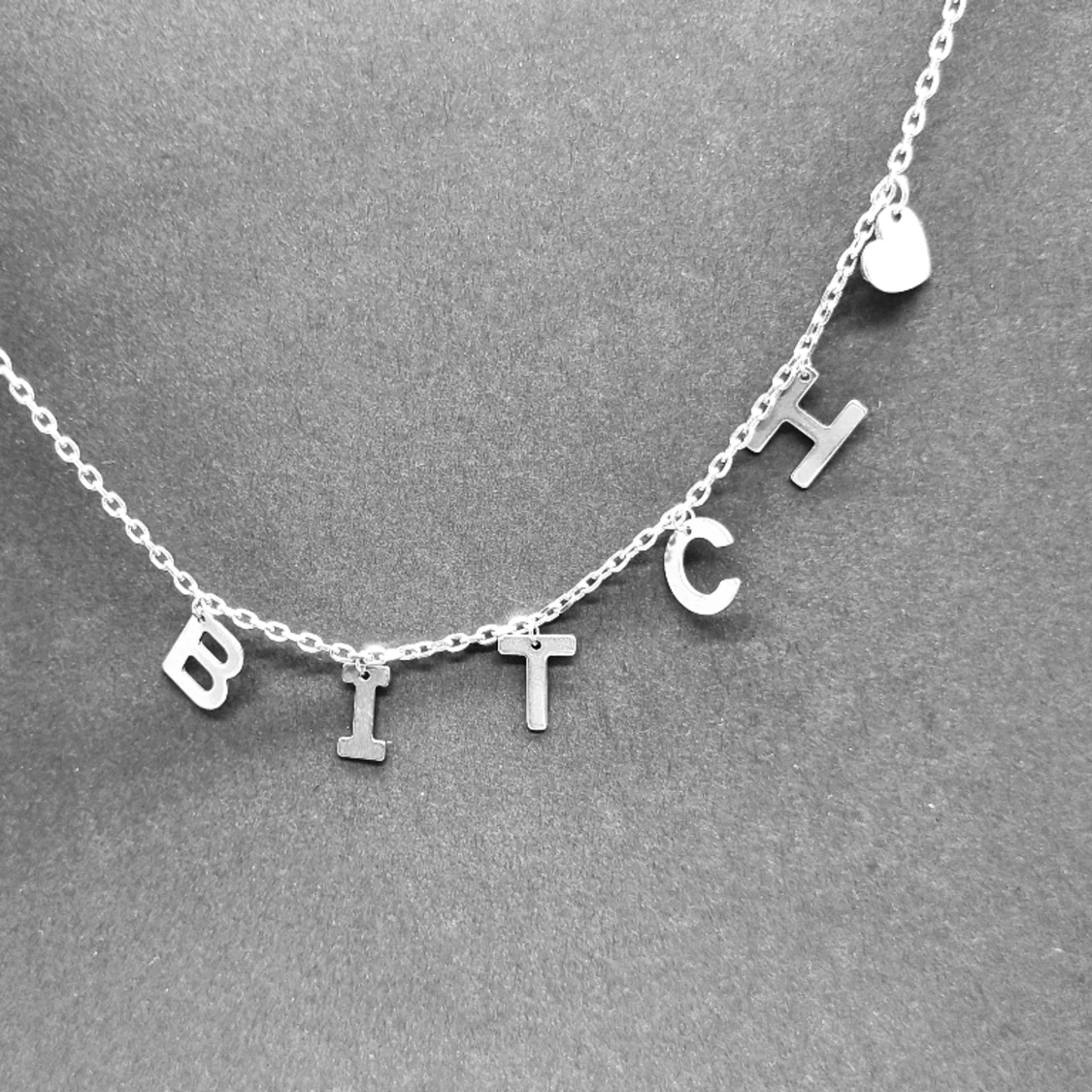 Handgjort halsband  - 91