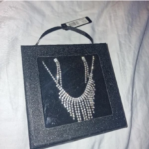 Smyckesset - Super fint, helt nytt