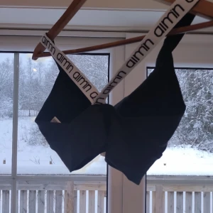 Sport-bhi storlek small - Helt ny med lapp kvar Storlek small 