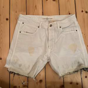 Golden Goose white jeans shorts  Size 31  Never worn with tag