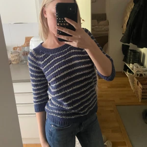 Söt tröja med trekvartsärm  - Säljer min söta tröja från Lindex. Strl S